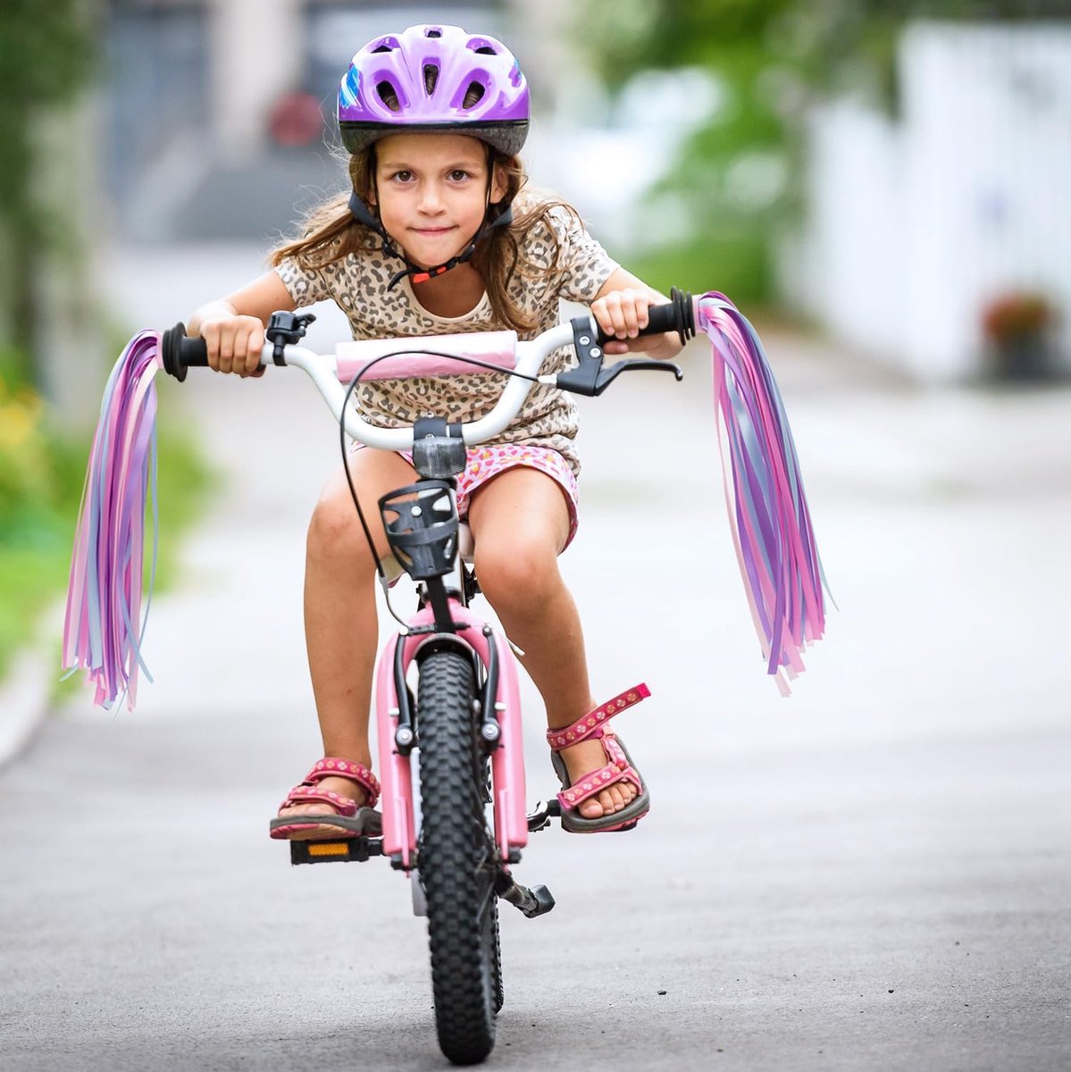 1 Pair - Bicycle Streamers - Bicycle Tassels for Children - Kids' Bicycle Accessories - Scooter, Bicycle, Tricycle Handlebar Streamers - Handlebar Grips Accessories - for Girls and Boys - 28 cm - Purple