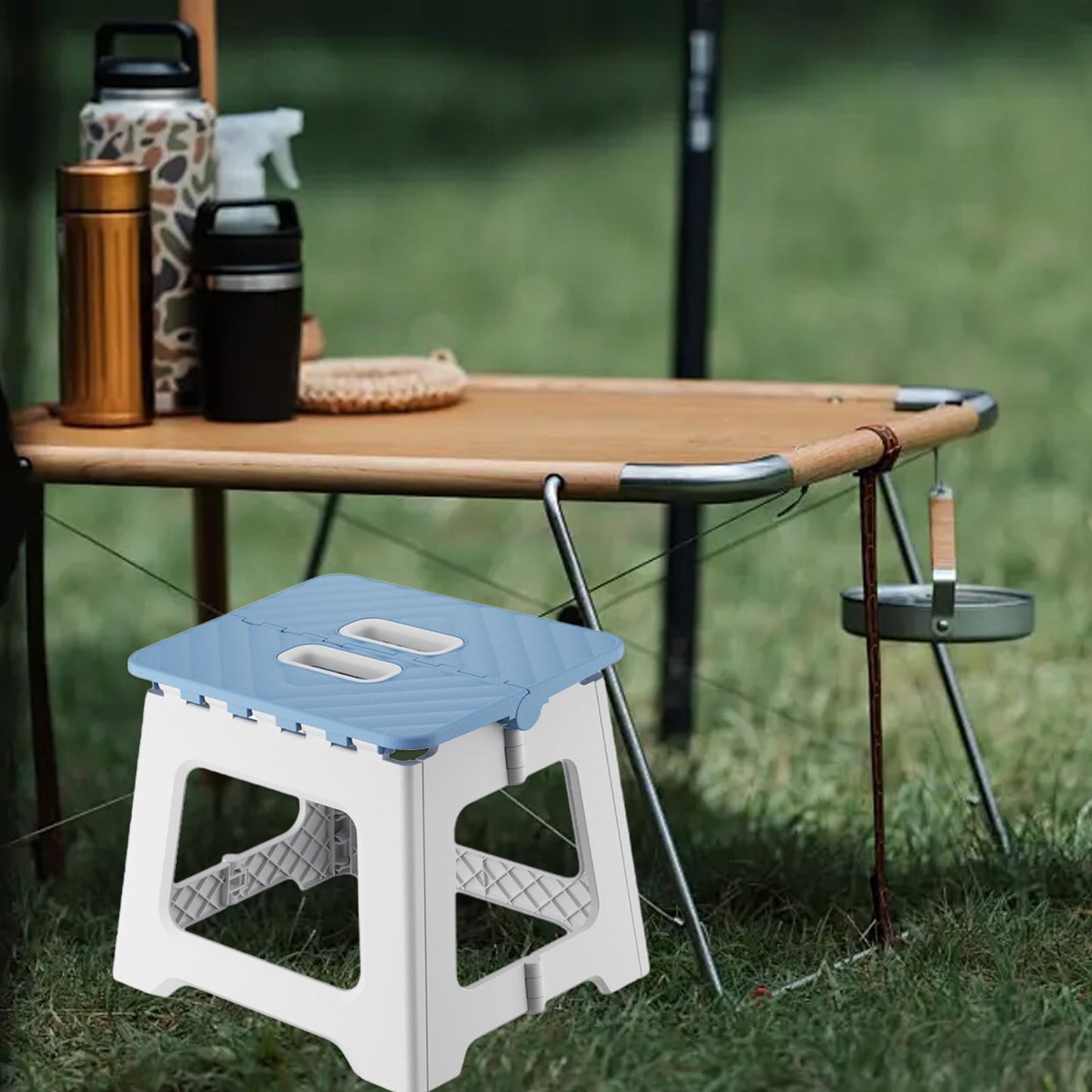 Darzheoy Adult Folding Step Stool, Foldable Stool, Suitable for Living Room, Kitchen, and Bathroom, Portable Travel Stool Blue