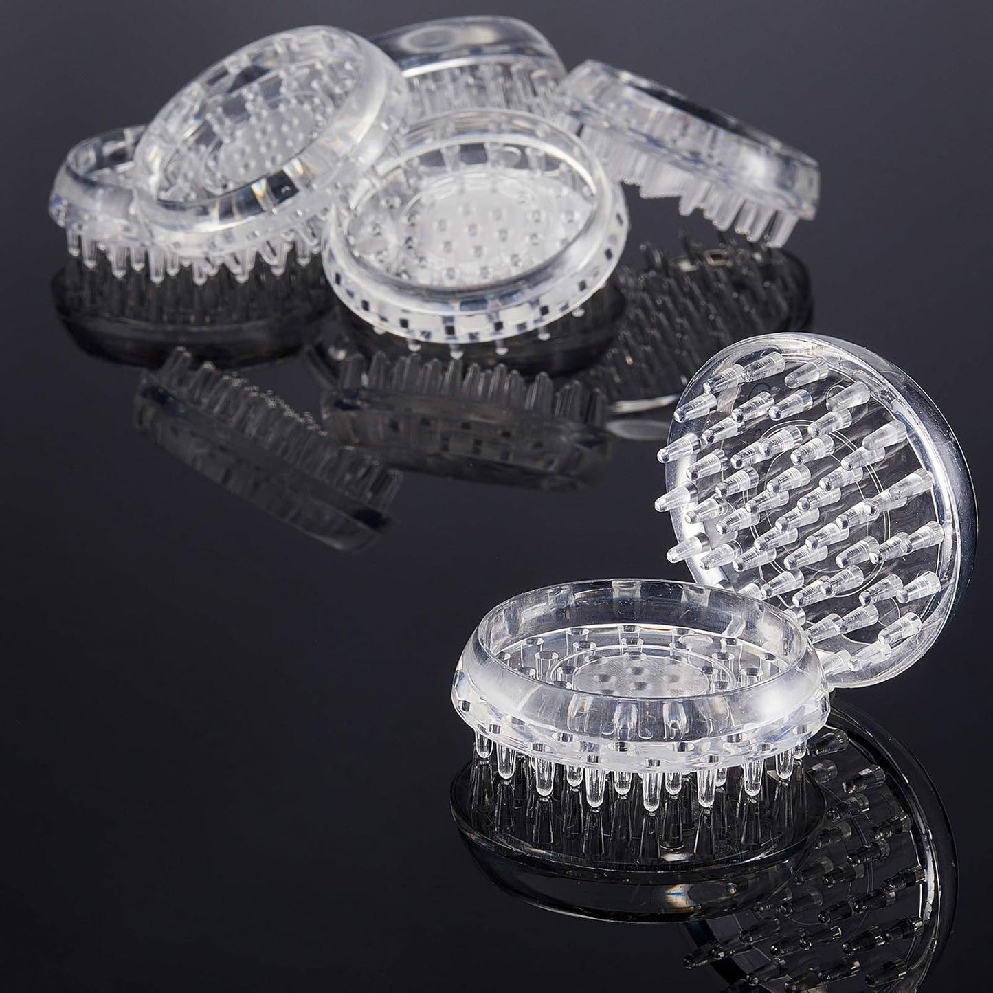 8 Pieces Carpet Protectors Spiked Caster Cups Round urniture Caster Cups Spiked Carpet or urniture Legs, Soas, Tables, Chairs