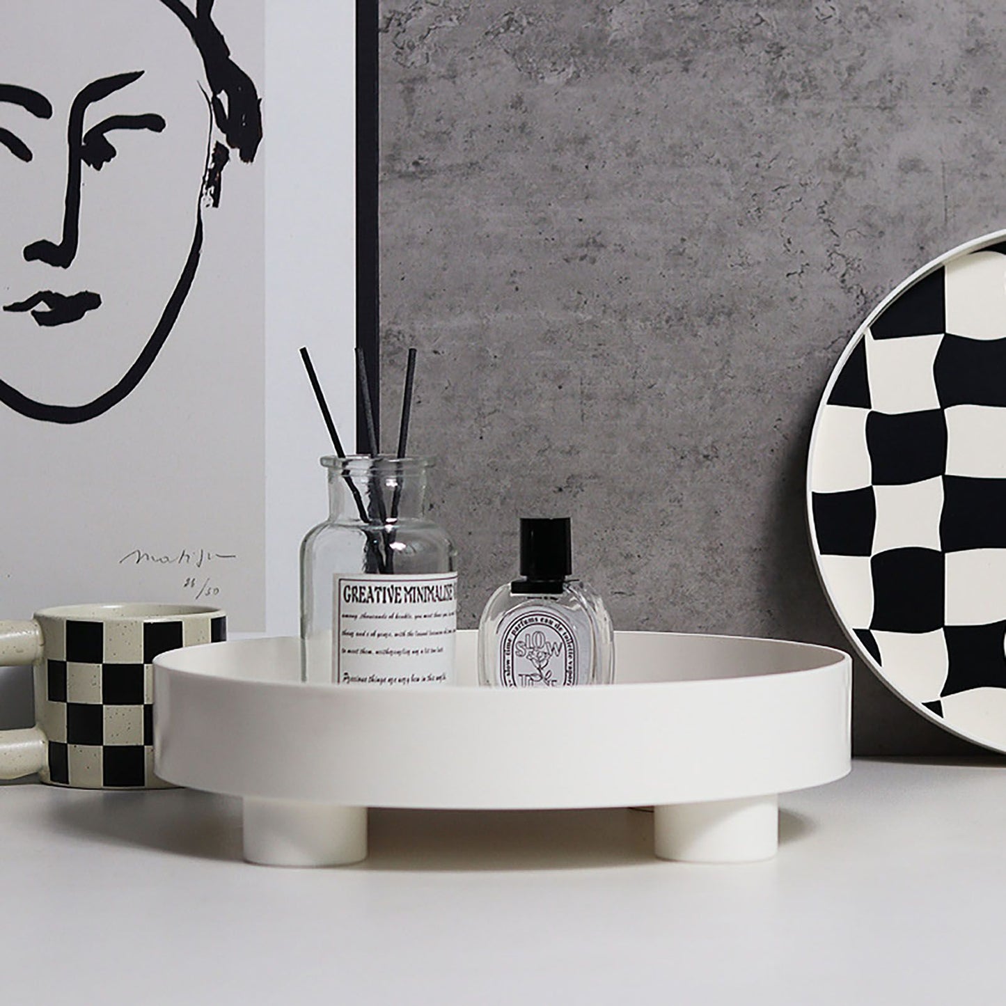 Round Storage Organizer Tray Checkerboard Design Plate Container Tray for Fruit Perfume Jewelry White, Large