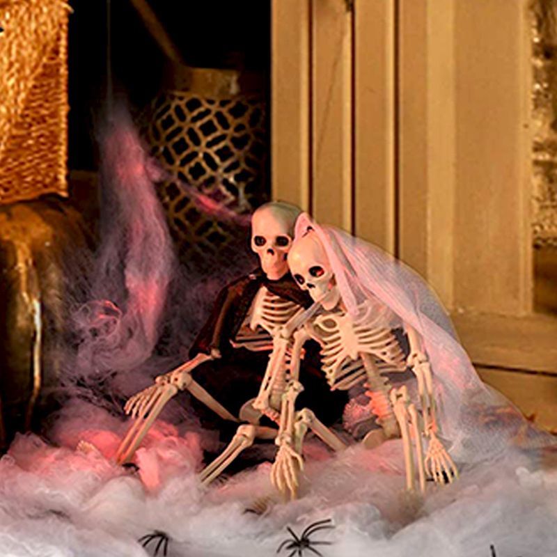 Halloween Skull Skeleton Decoration Simulated Human Plastic Bones Haunted House Decorative Skeleton Props Bride Bridegroom with Clothes