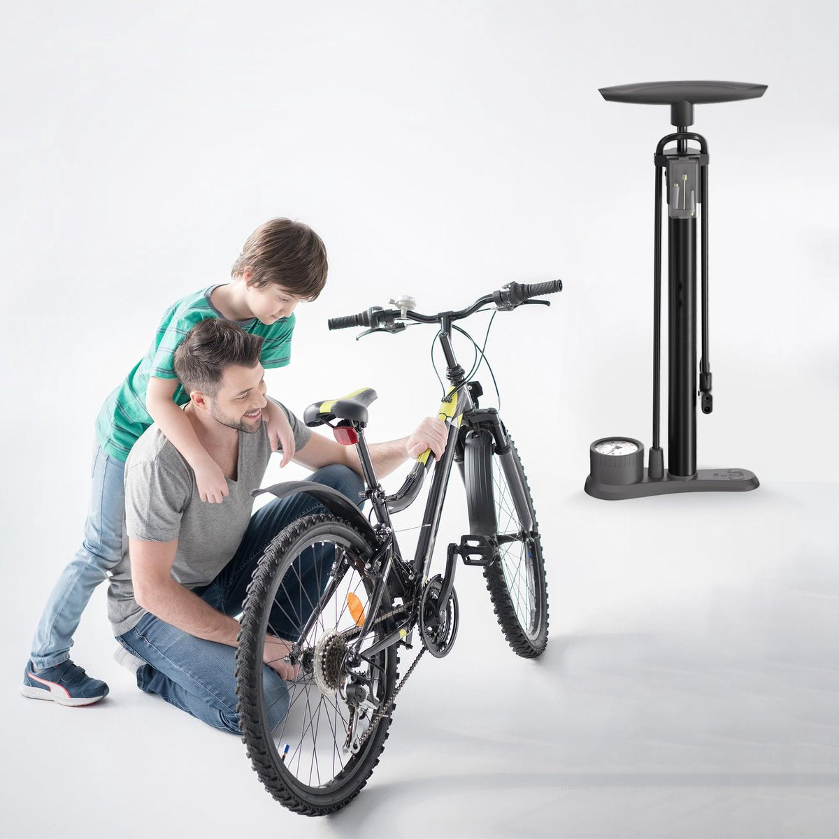 Bicycle pump - Bicycle pump with pressure gauge - Double valve head - Schrader and French valves - Foot pump - Practical for baby on the go or for travel - Black