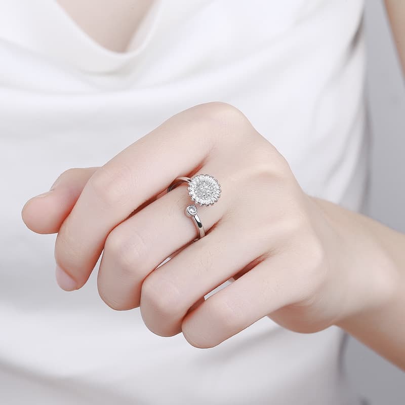 3-Piece Adjustable Stress Ring for Women with Rotatable Decor, Anxiety Relief, One Size
