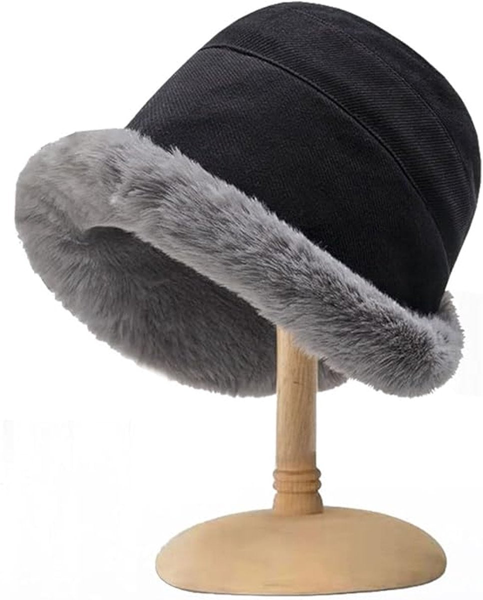 Women's Winter Hat - hat - Cold weather - Extreme warmth and wind protection - Fleece-lined interior - Wide brim design - Thick insulated material for snow-black