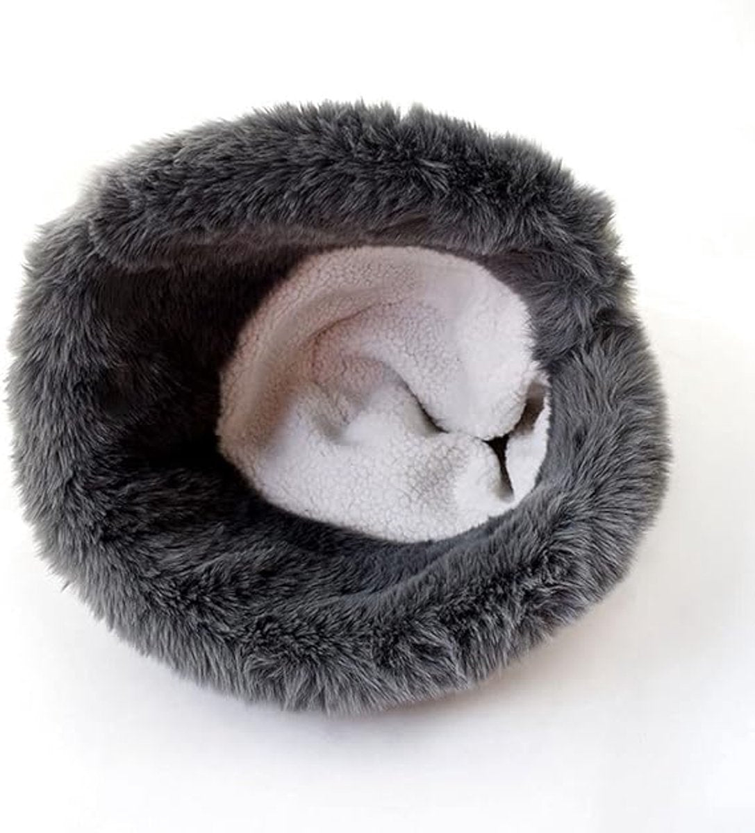 Women's Winter Hat - hat - Cold weather - Extreme warmth and wind protection - Fleece-lined interior - Wide brim design - Thick insulated material for snow-black
