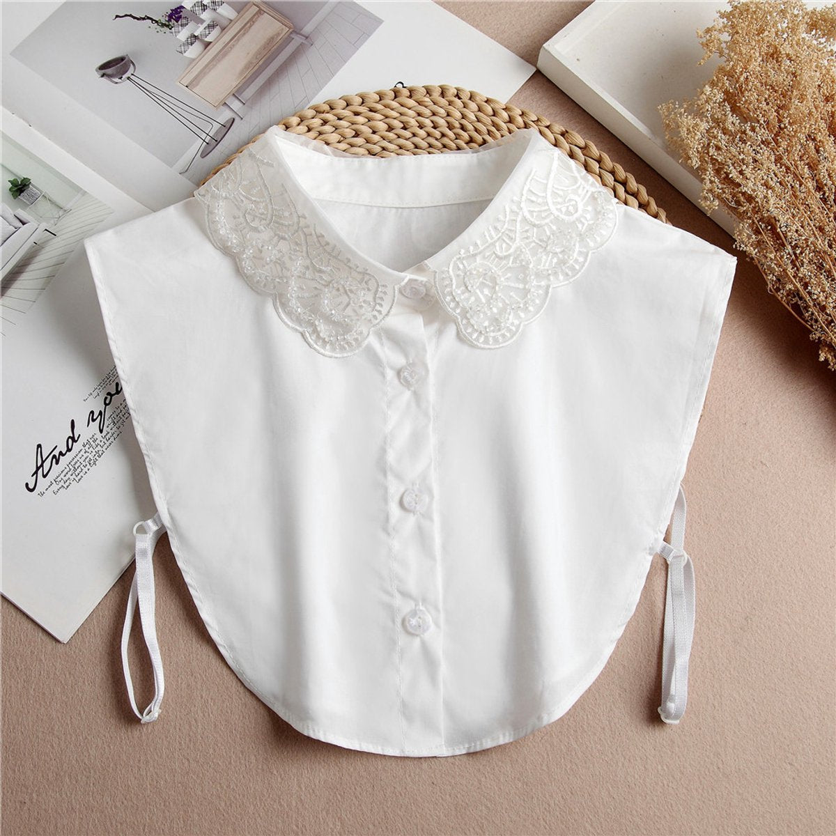 Set of 2 Women's Shirt Collars - Detachable Point Collar Basic - Collars for Women - Ruffles - Detachable Women's Collars to Wear Undergarments - Shirt Collar - Shirt Collar - Faux Detachable Collar - Shirt Replacement - One Size Adjustable - Black and Wh