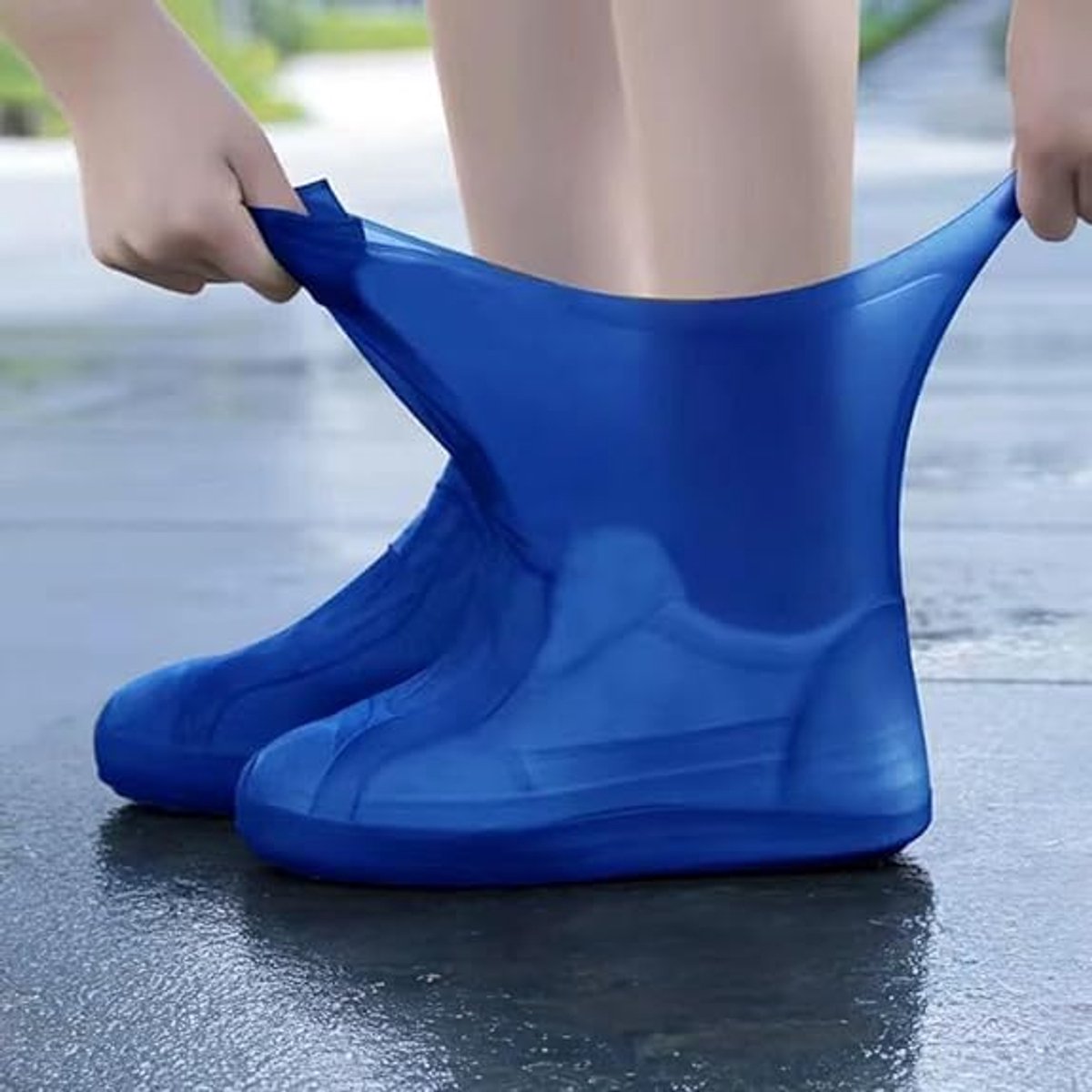 Overshoes - 1 Pair - Waterproof Silicone Overshoes - Reusable, Non-slip, Suitable for Outdoor Activities (Blue - Size L)