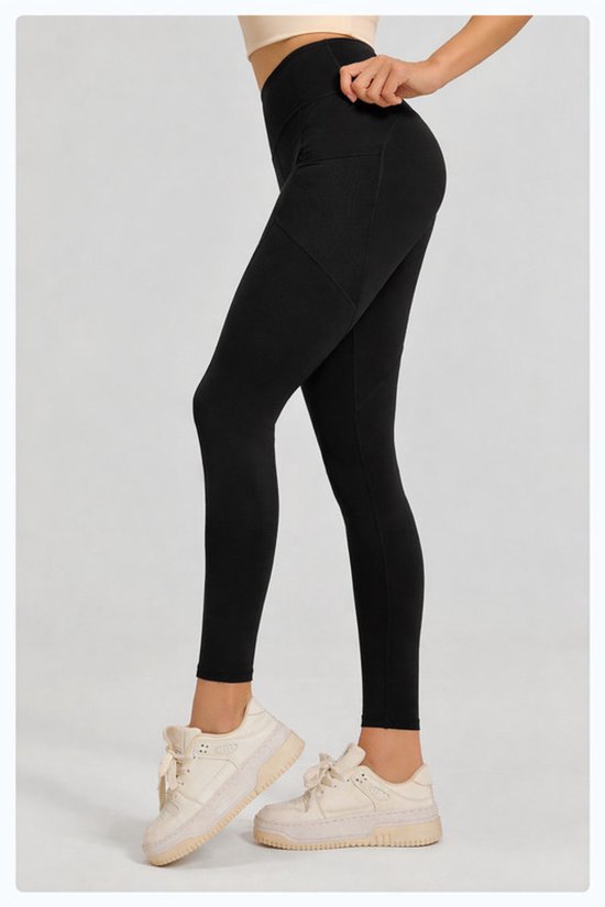 Slim Fit Sports Pants - High Waist Yoga Pants with Side Pockets - Soft and Stretchy Blended Fabric, Breathable and Comfortable - Skinny Fit with Elastic Waist - Suitable for Yoga, Fitness, Walking and Daily Use (Black, Size L)