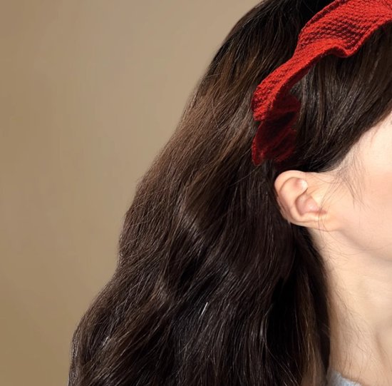 Headband - Set of Two - Retro Style with Ruffles - Elegant and Stylish Headband for Women - Suitable for Parties, Daily Wear and Special Occasions (Red + Black)