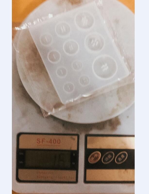 JWDX Diy Silicone Mould Clearance! Diy Silicone Mold Resin Button, Diy Resin Silicone Button Resin Pendant Handmade Button with Hole Diy Home Diy, include 1X Silicone Mold White