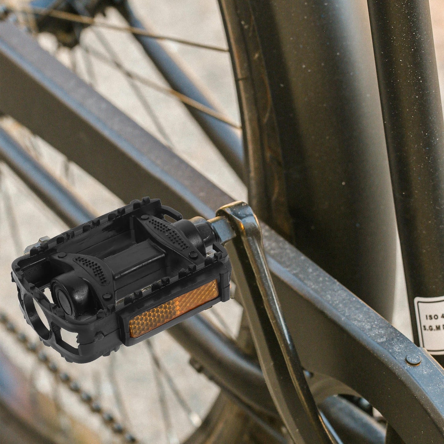 SWETRACE 1 Pair Outdoor Bike Pedals Stable Riding Fine Craft Design Black