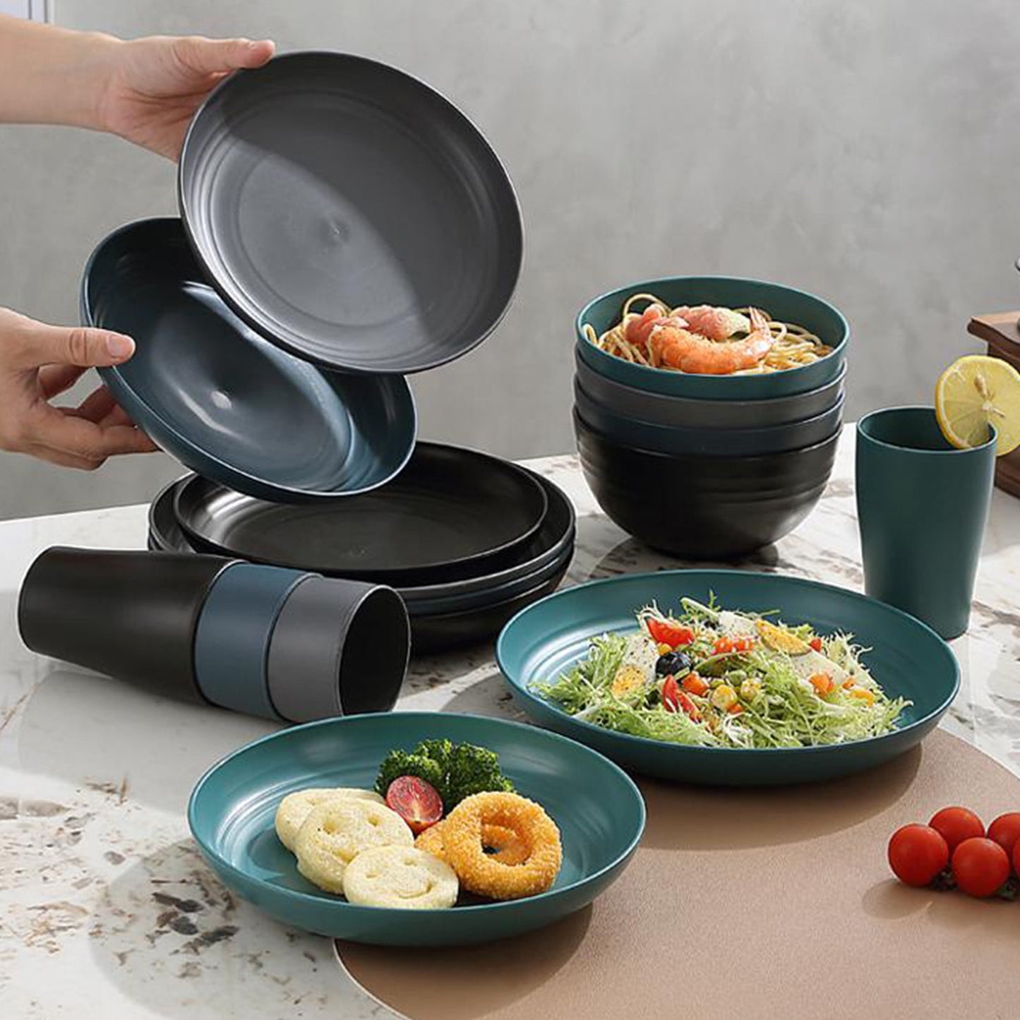 Darzheoy 16 Pieces Kitchen Dinnerware Set, Service for 8, Dinner Plates, Dessert Plate, Cereal Bowls, Cups, Colorful Plastic Outdoor Camping Dishes Green