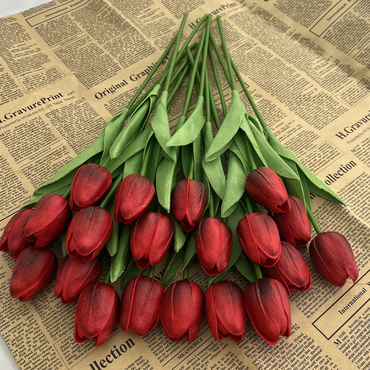 20pcs Artificial Tulips Flowers Fake Faux  Tulip Bouquet Real Touch Flower Arrangement for Home Room Office Party Wedding Decoration Excellent Gift Idea for Mothers Day(red)