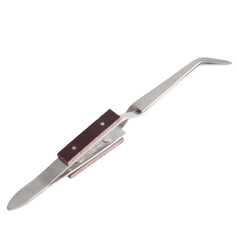6 Pcs Jewelry Soldering Kit Include 2 Honeycomb Ceramic Block 1 Copper Tongs 3 Tweezers, Soldering Boards Plate Jewelers Making Melting Casting Tools Supplies