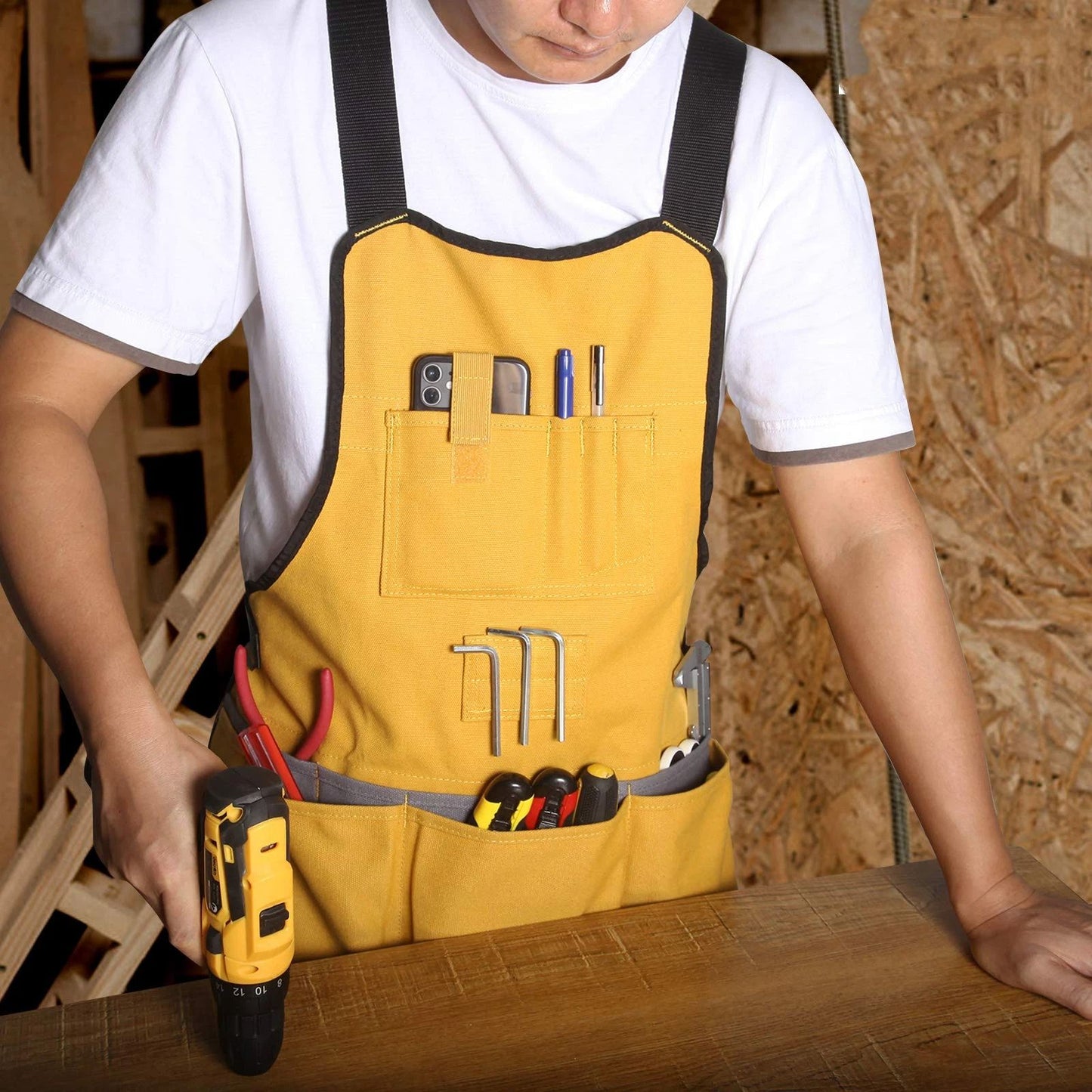 Work Tool Apron for Men and Women, Torso Length with 21 Tool Pockets, Durable Canvas Apron, DIY Enthusiasts, Gifts for Men for Christmas(Yellow)