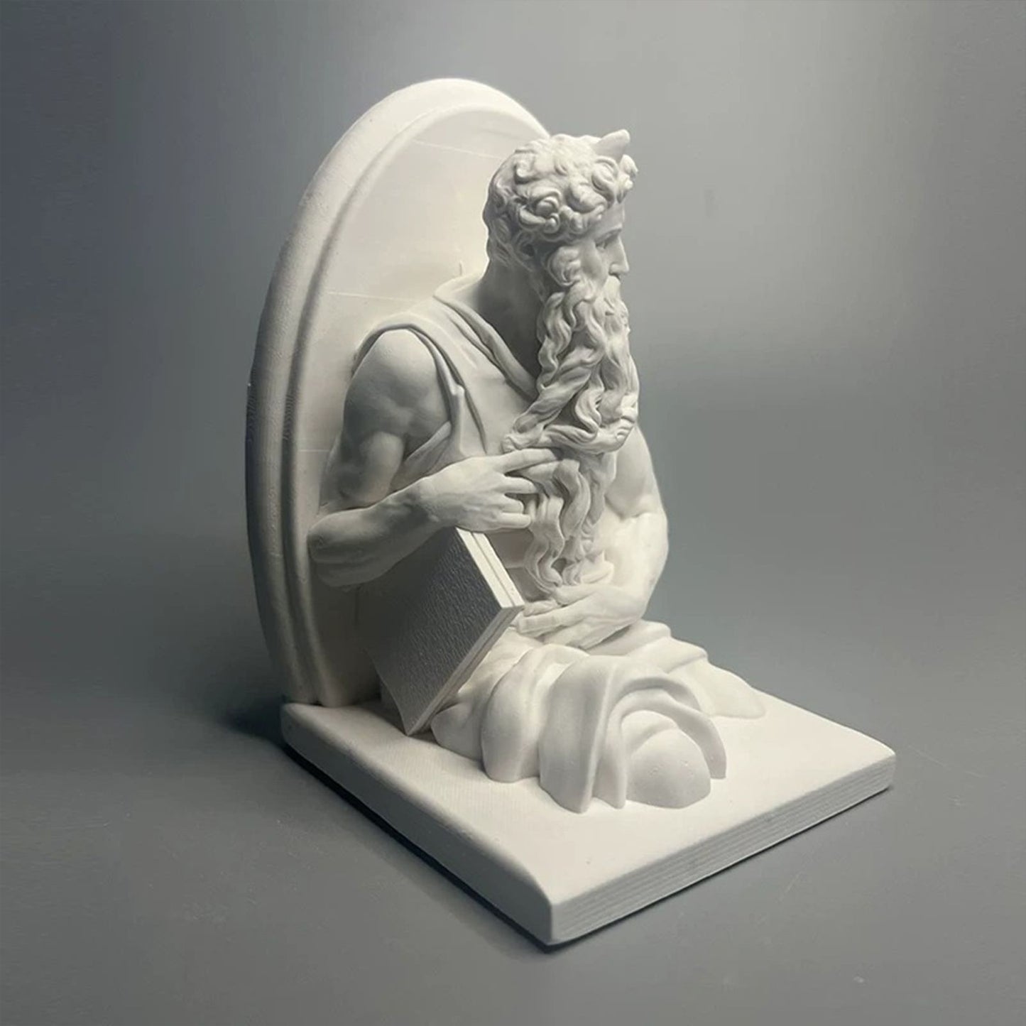Classic Moses Statue – High-Quality Plaster Sculpture of Prophet Moses with Tablets – Elegant White Art Decor for Home, Office, & Study – Perfect Gift for Art History Students & Religious Decor
