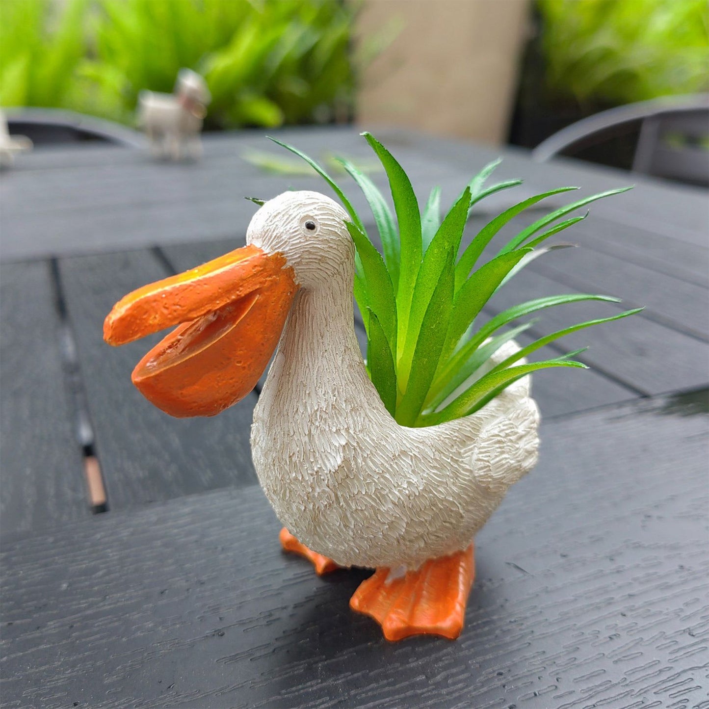Cute Pelican Planter Pot, Small Resin Pelican Flower Pot with Drainage, Funny Animal Succulent Planter for Indoor Outdoor Garden Desk Decor Gift