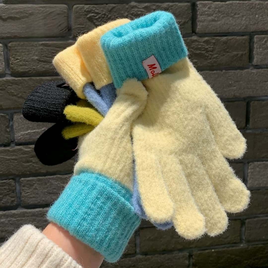 Knit Gloves Sky Blue