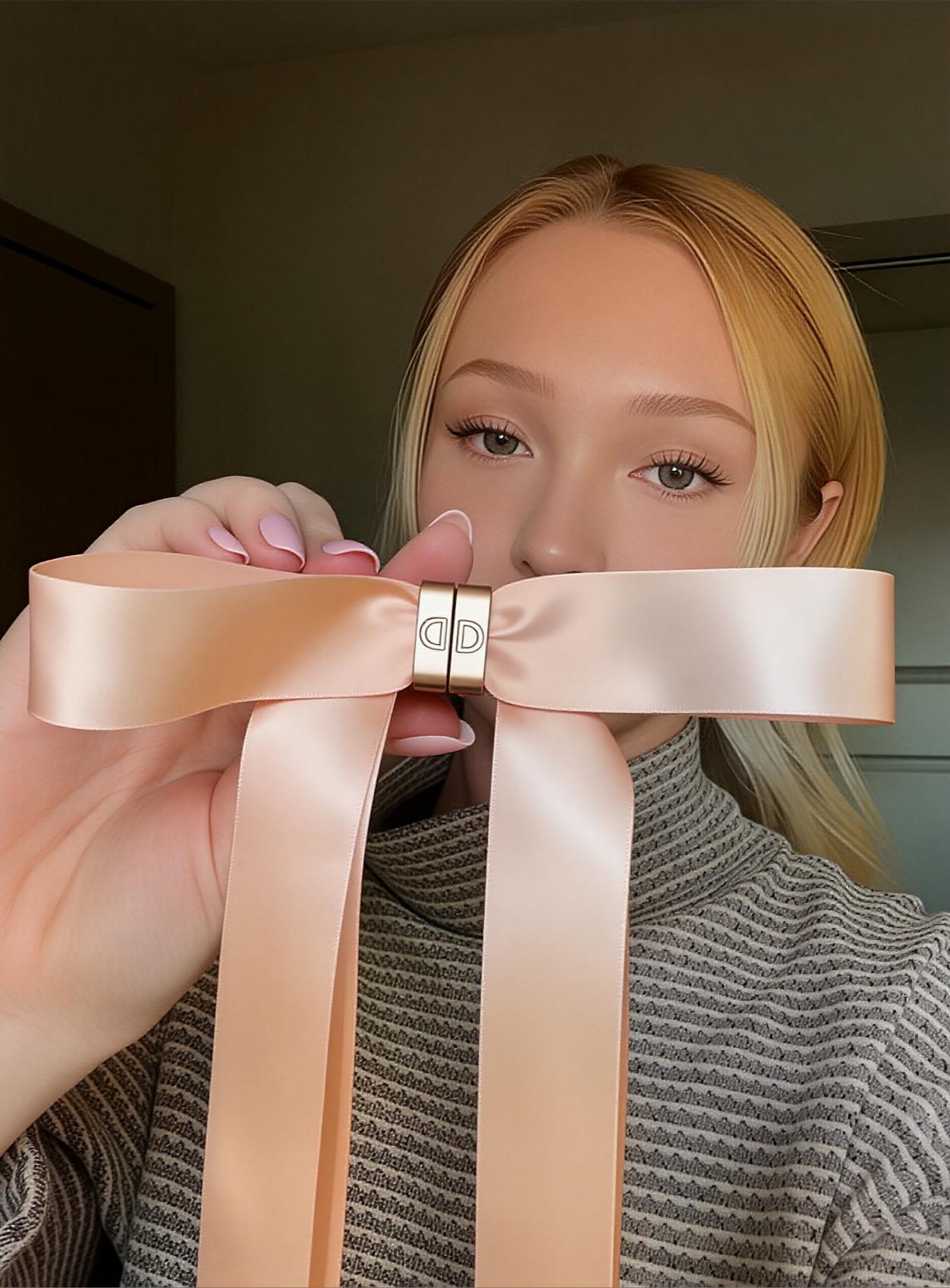 Magnetic Bow Hair Claw Clip Beige