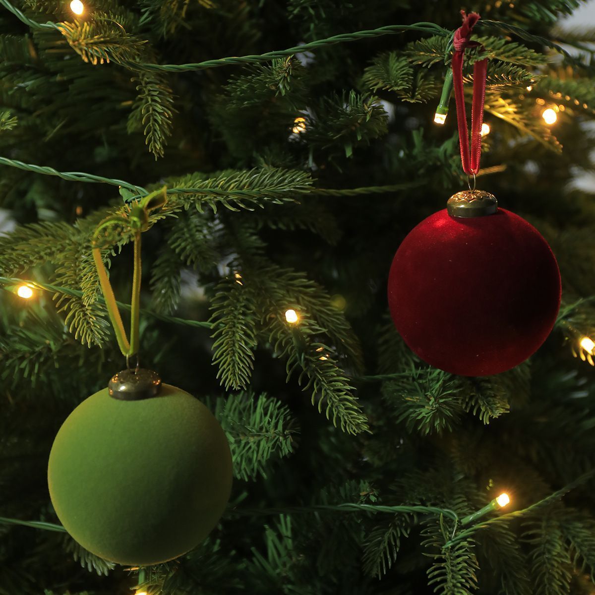 24pk Flocked Xmas Baubles Metal Cap, Avocado 6cm