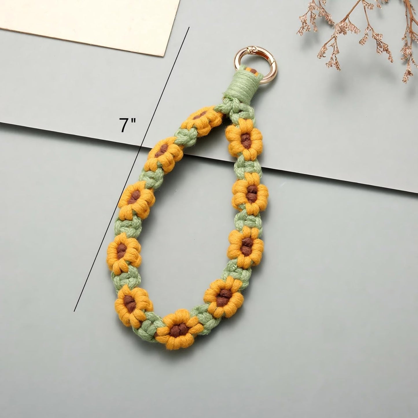 Kvekstio Macrame Keychain Wristlet Keychain, Weavea Floral Keyring Holder Bracelet Cute Lanyard Key Chain for Women