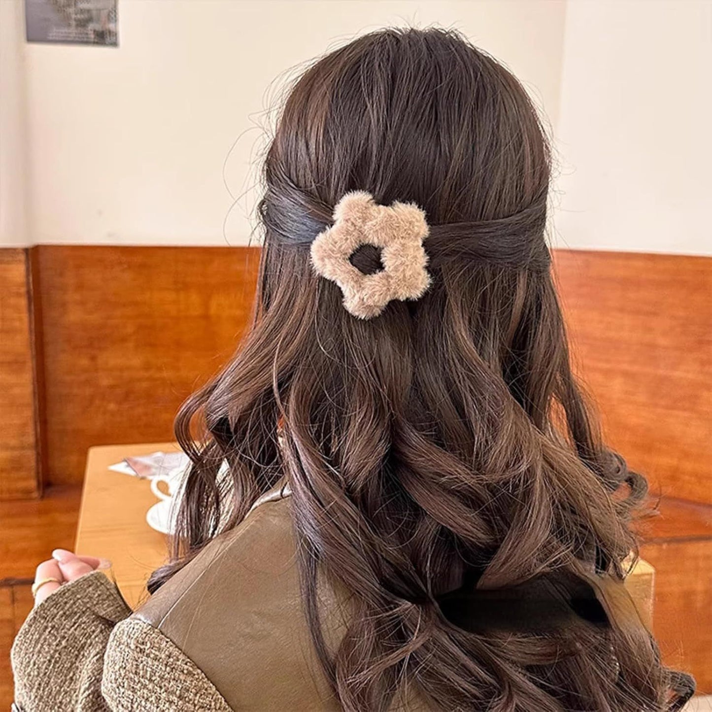 6 Pcs Plush Star Hair Clips for Women Girls, Winter Hair Accessories Fuzzy Hairpins for Bangs Side Hair Holders (Mix)
