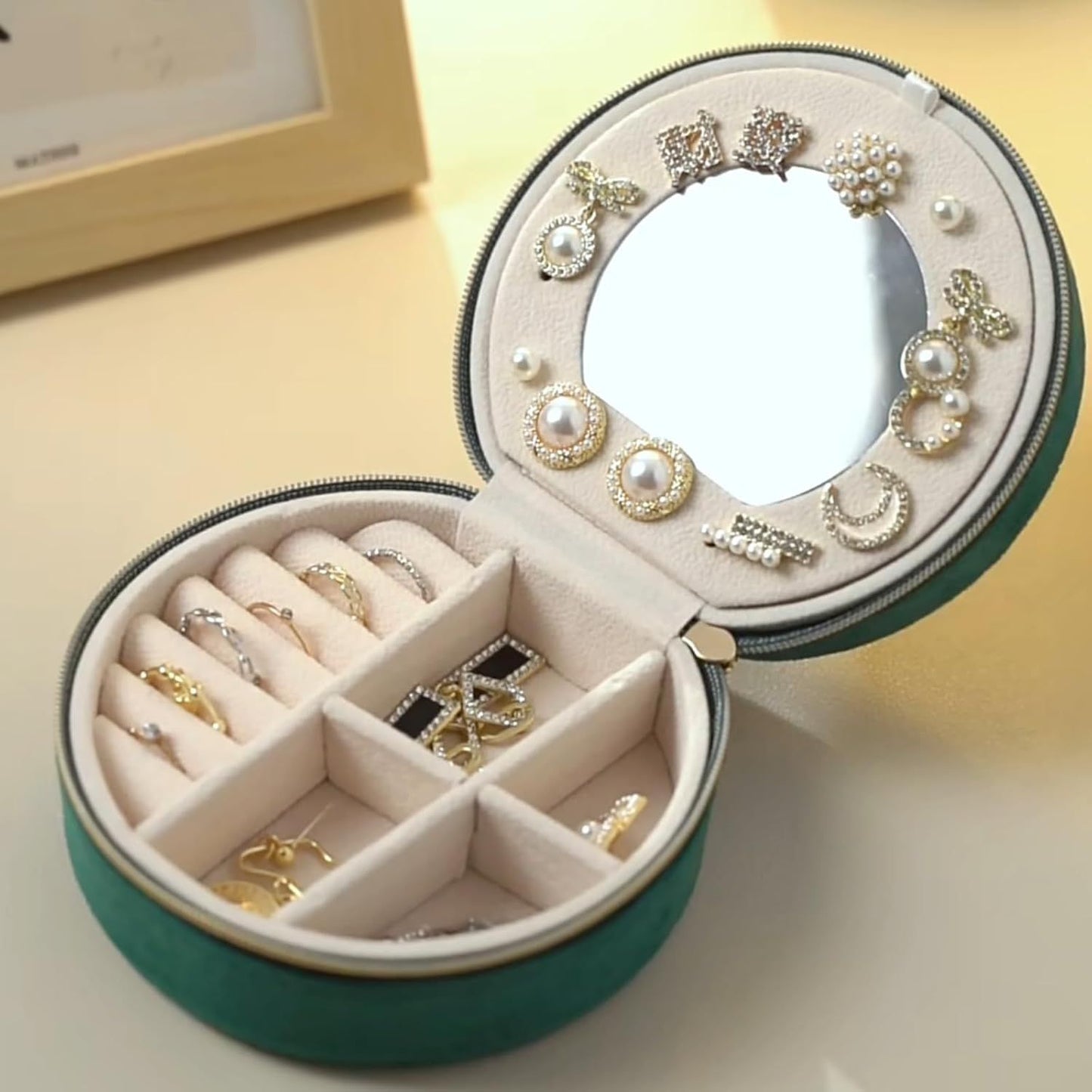 Small Portable Jewelry Box with Mirror for Travel, Luxury 3 Layers Jewelry Organizer Compact Case for Necklace Earring (Green Round)