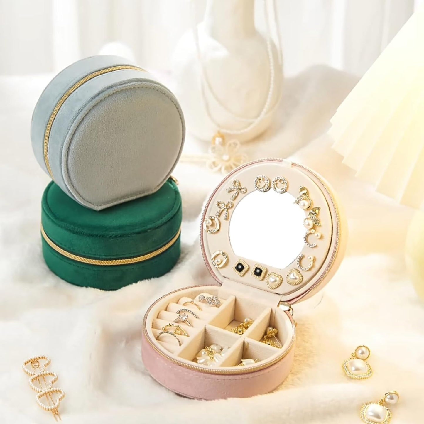 Small Portable Jewelry Box with Mirror for Travel, Luxury 3 Layers Jewelry Organizer Compact Case for Necklace Earring (Green Round)