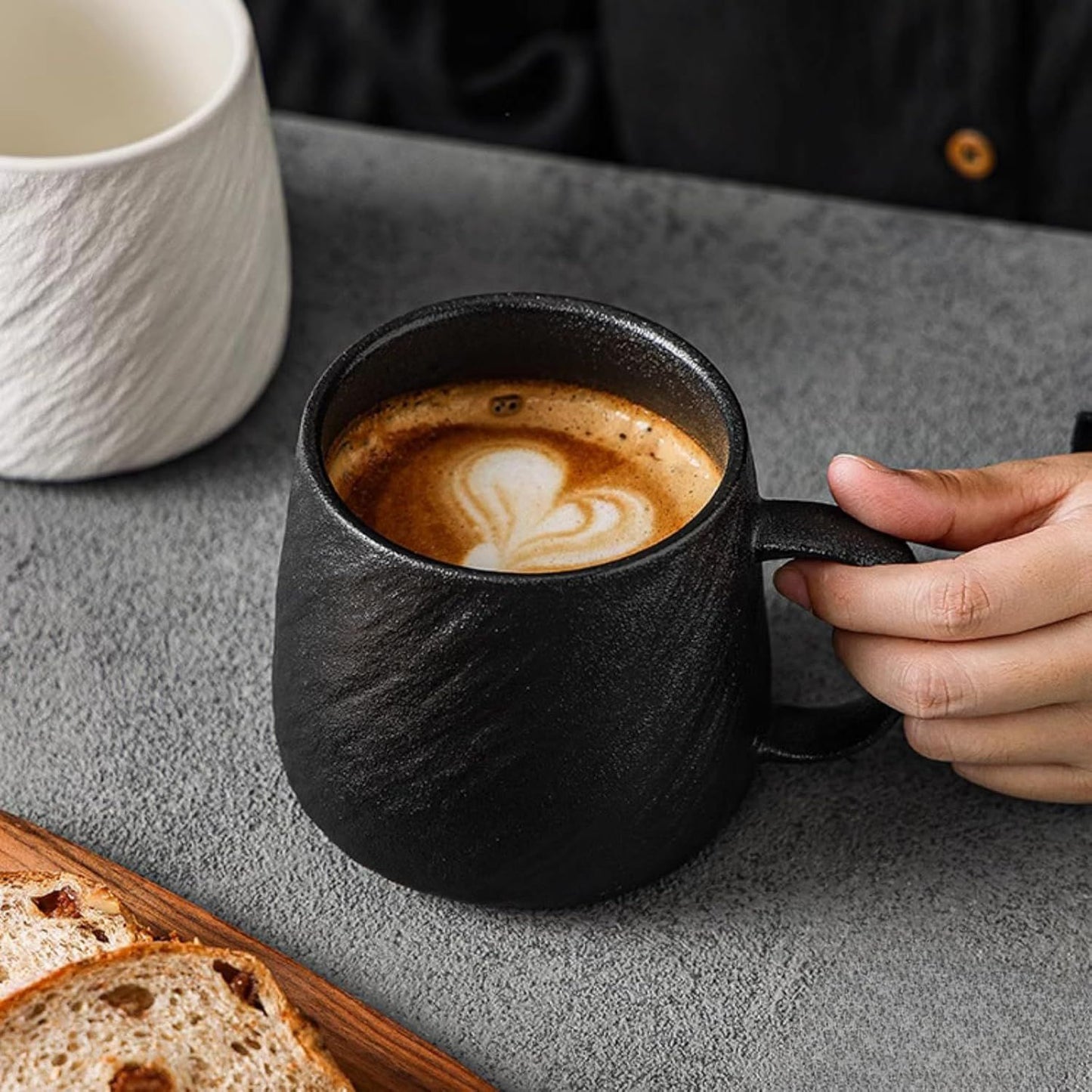 17 Oz Minimalist Ceramic Coffee Mug Tea Mug with Rock Texture Surface, Large Capacity Drinking Cup for Office Home (black,17 Oz)