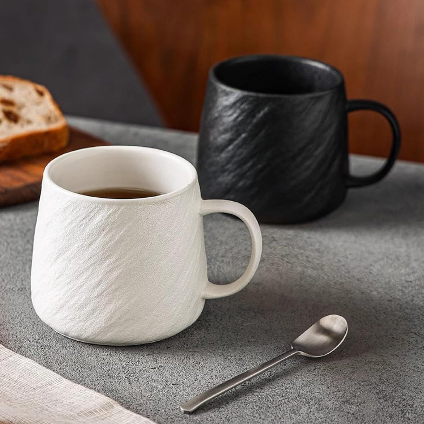 17 Oz Minimalist Ceramic Coffee Mug Tea Mug with Rock Texture Surface, Large Capacity Drinking Cup for Office Home (black,17 Oz)