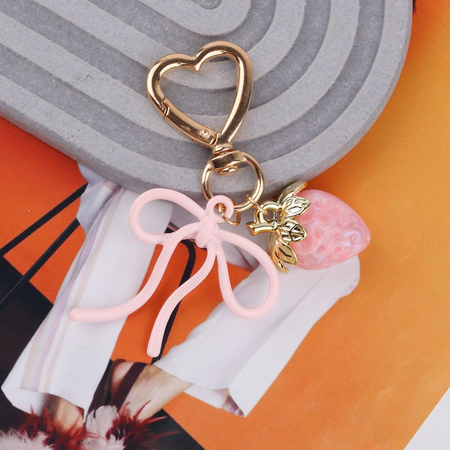 Cute Strawberry Keychain with Bow, Kawaii Bow Heart Key Chains Pink Bag Charms Aesthetic Accessories for Purse Backpack Handbag -