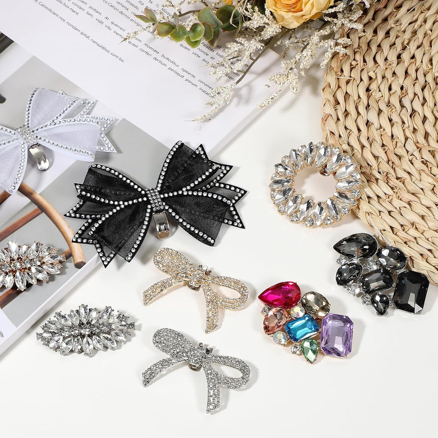 Rhinestone Shoe Clips, 1 Pair Detachable Classic Fashion Sparkling Bow Heels Accessories Decoration for Wedding Bridal Party Daily Wearing White -