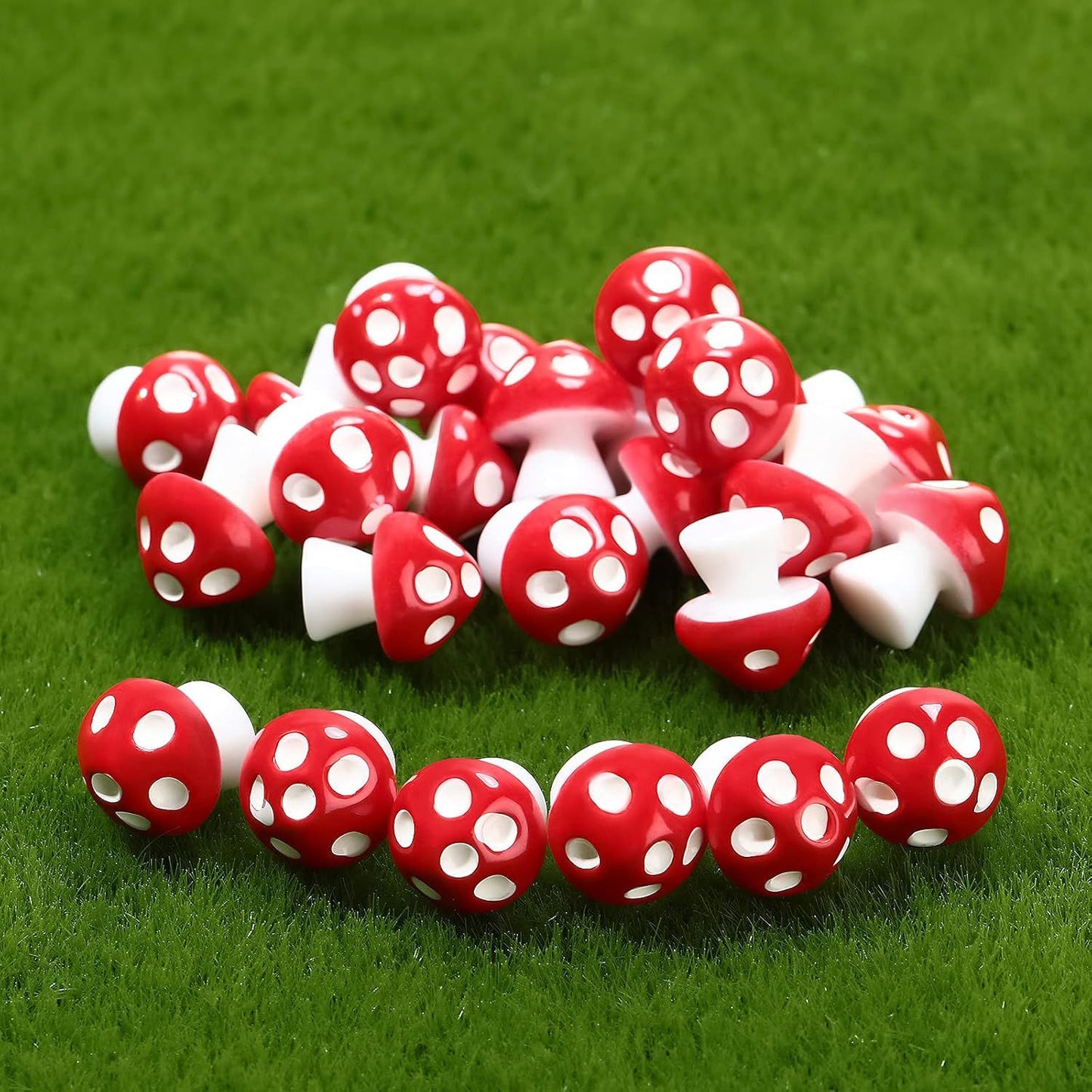 24 Pcs Mini Resin Mushrooms Tiny Mushroom Miniature igurines airy Wild Garden Supplies Small Mushrooms Micro Model Decoration Landscape Crat Accessories or DIY Home Dollhouse Handmade Decor