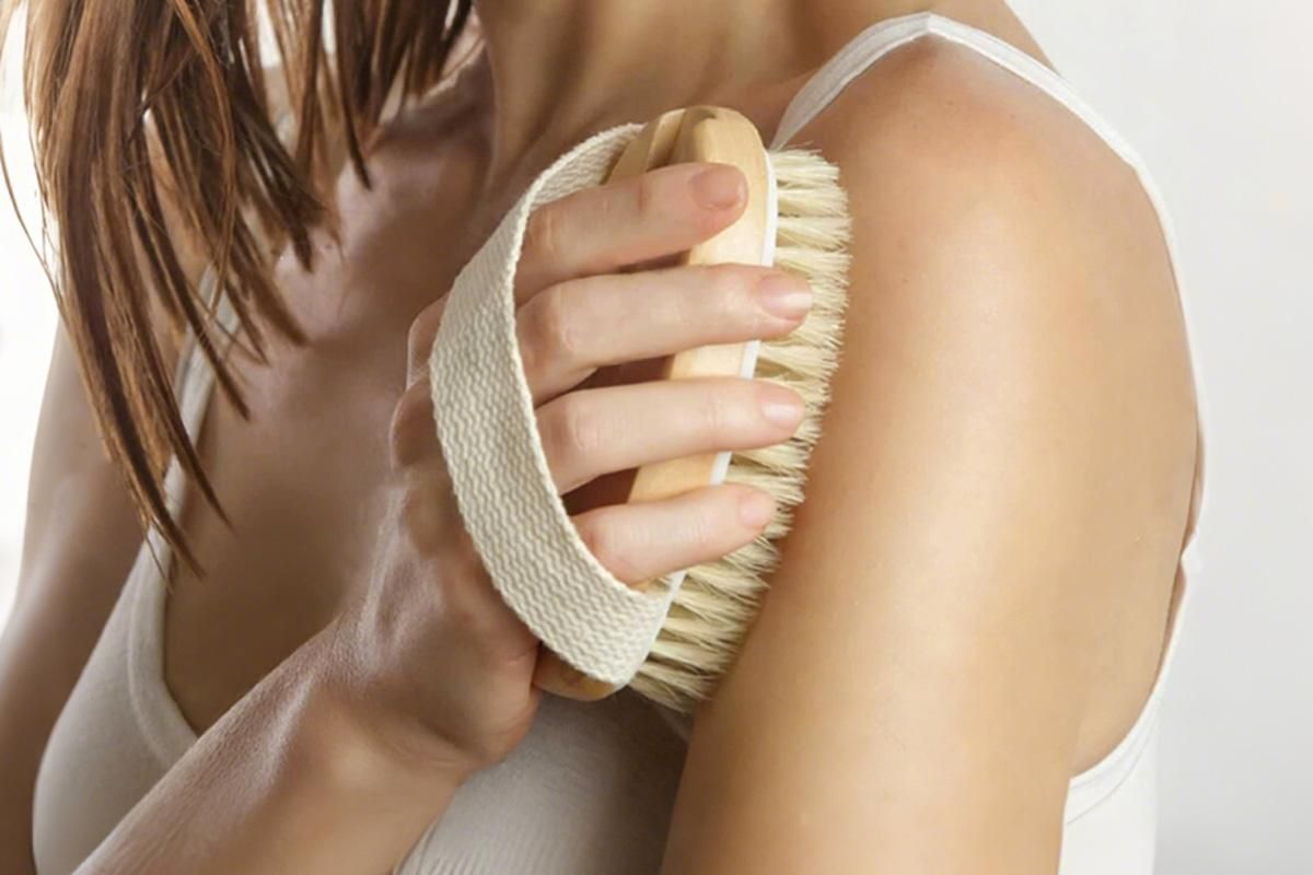 2 Pieces Long Handle Back Shower Brush with Detachable Hand Strap