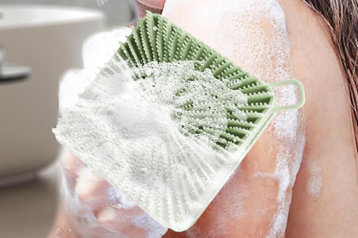Dual Sided 2 In 1 Silicone Body Shower Scrubber Body Brush Buffer Scrubber - Green