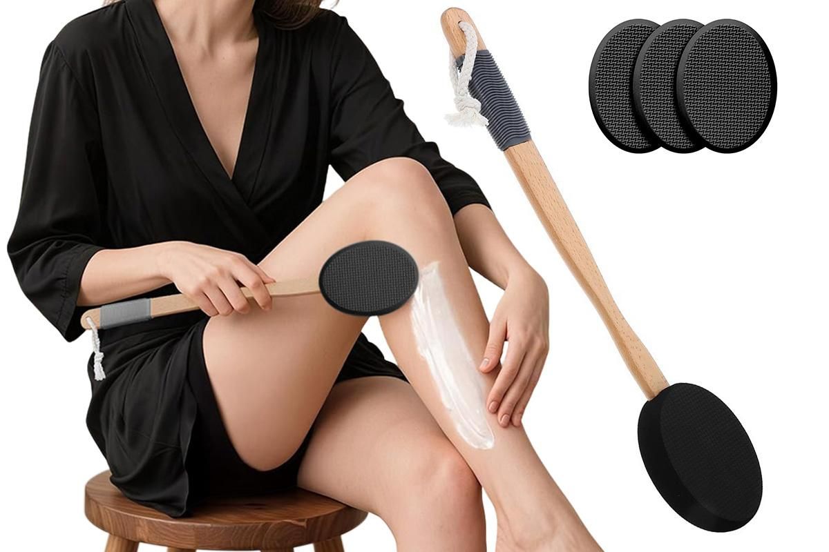 Back and Foot Lotion Applicator with 4 Replacement Pads Sunscreen Applicator Tool - Black