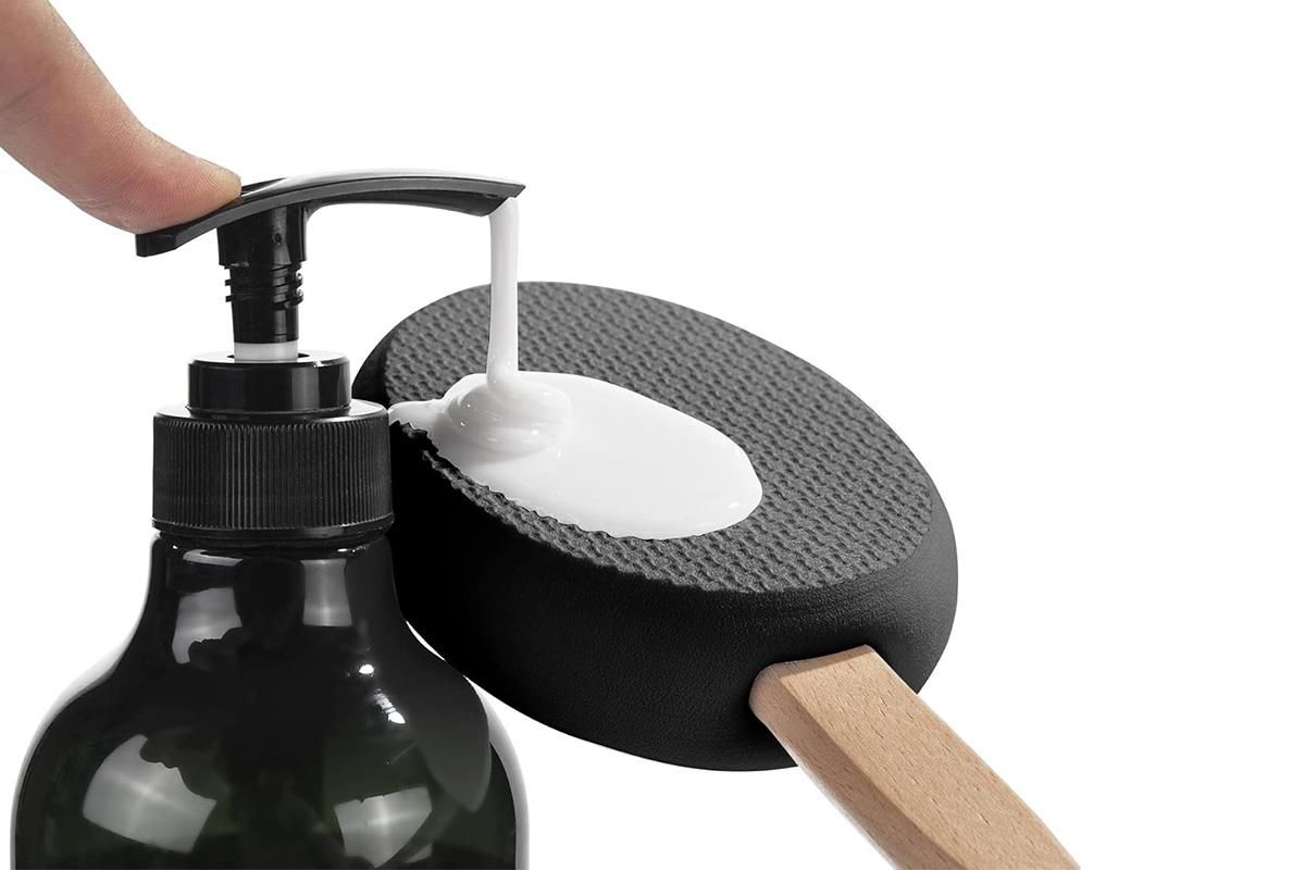 Back and Foot Lotion Applicator with 4 Replacement Pads Sunscreen Applicator Tool - Black