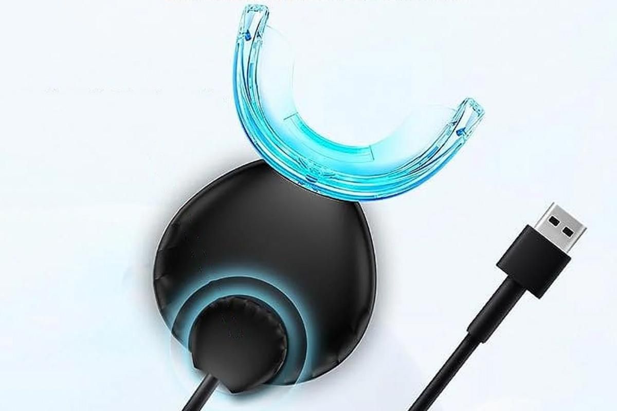 Portable Teeth Whitening Kit with Blue Light Technology - Black