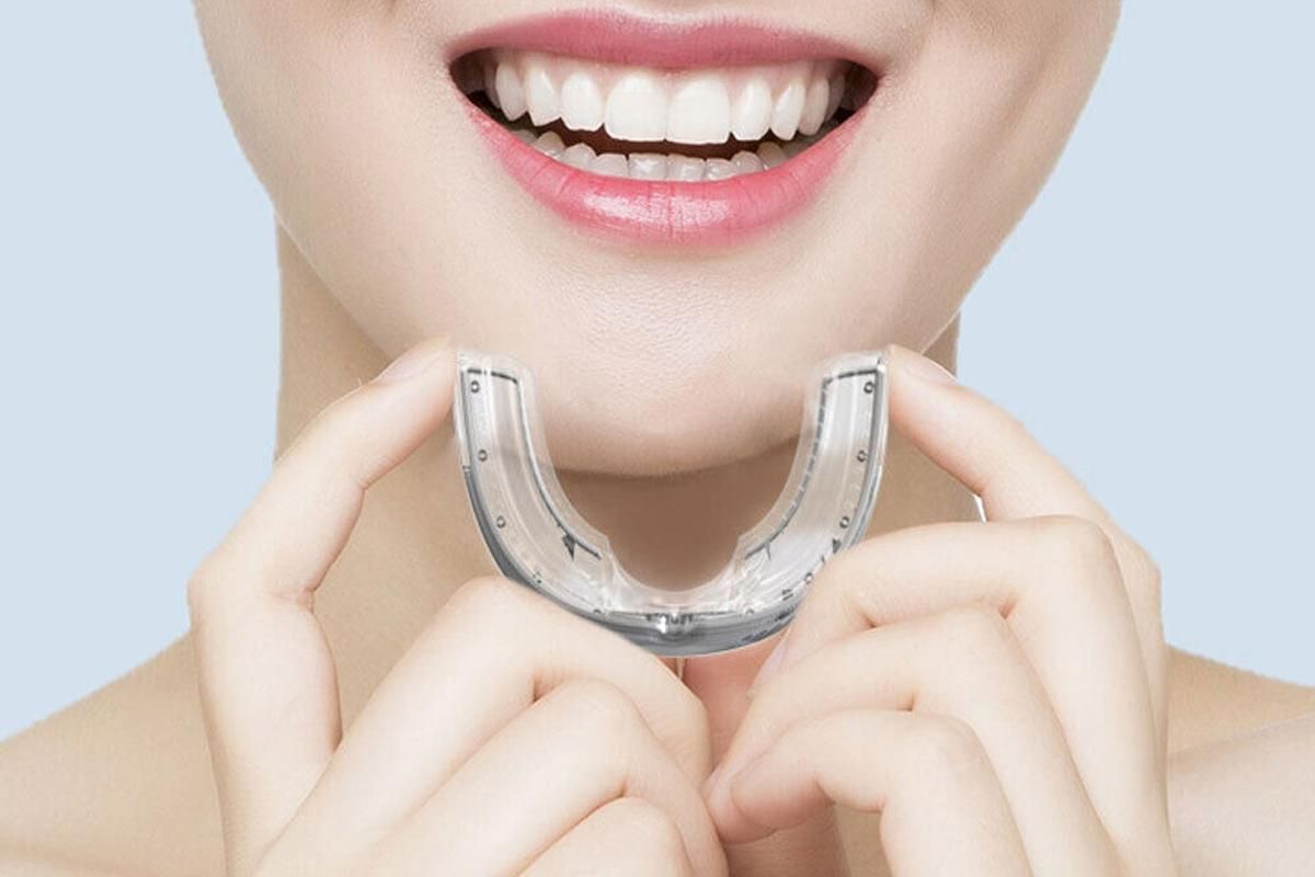Anti-Snoring Mouth Guard Sleeping Bite Guard for Bruxism Aid Mouthpiece -White