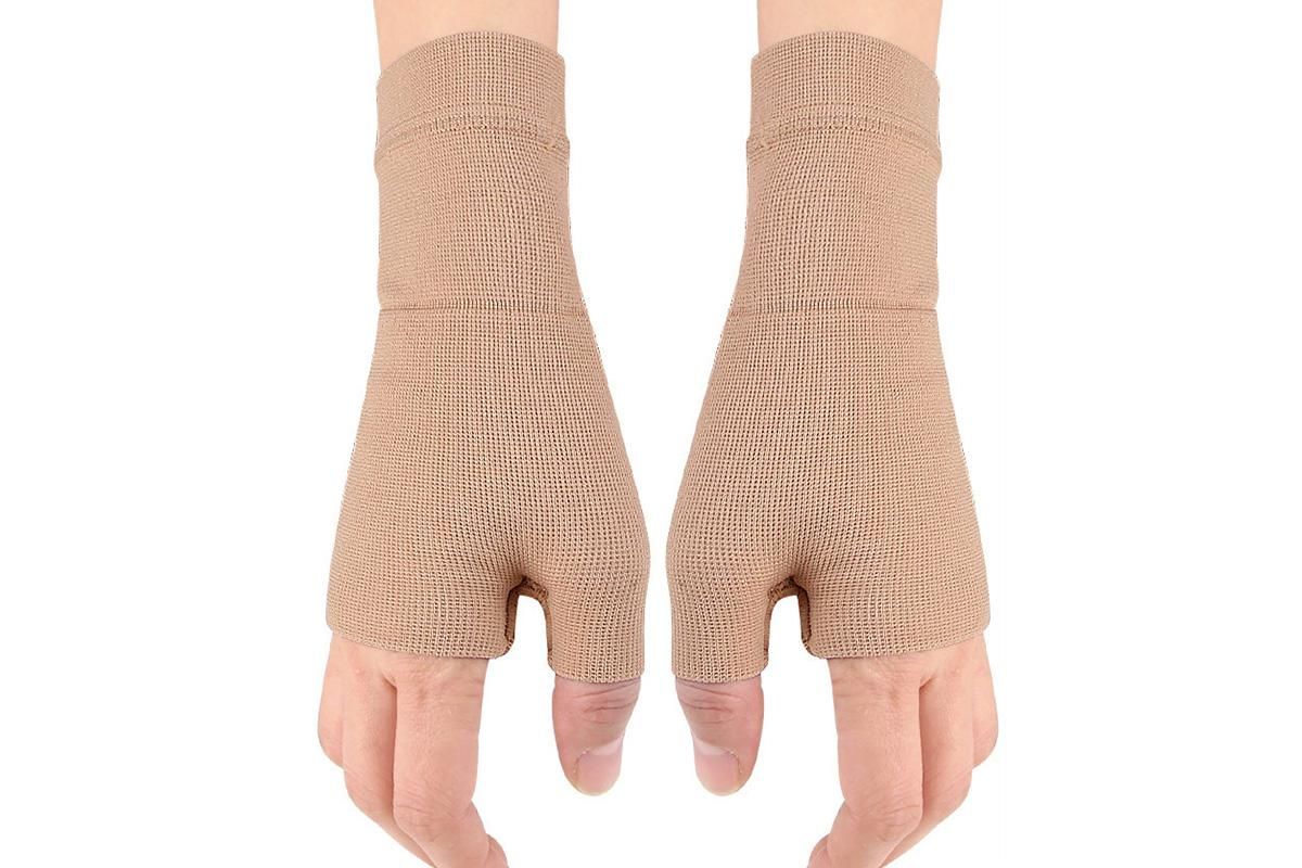 1Pair Wrist Brace Glove Sport Wrist Support for Fitness Weightlifting Skin Tone - S