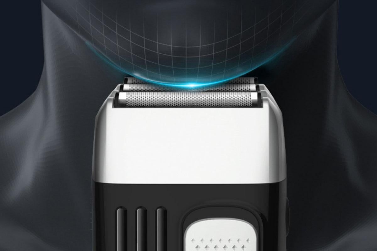 Electric Razor Electric Shaver for Men with 3-Blade Hair Beard Upgraded Foil Shaver USB Rechargeable Wet & Dry