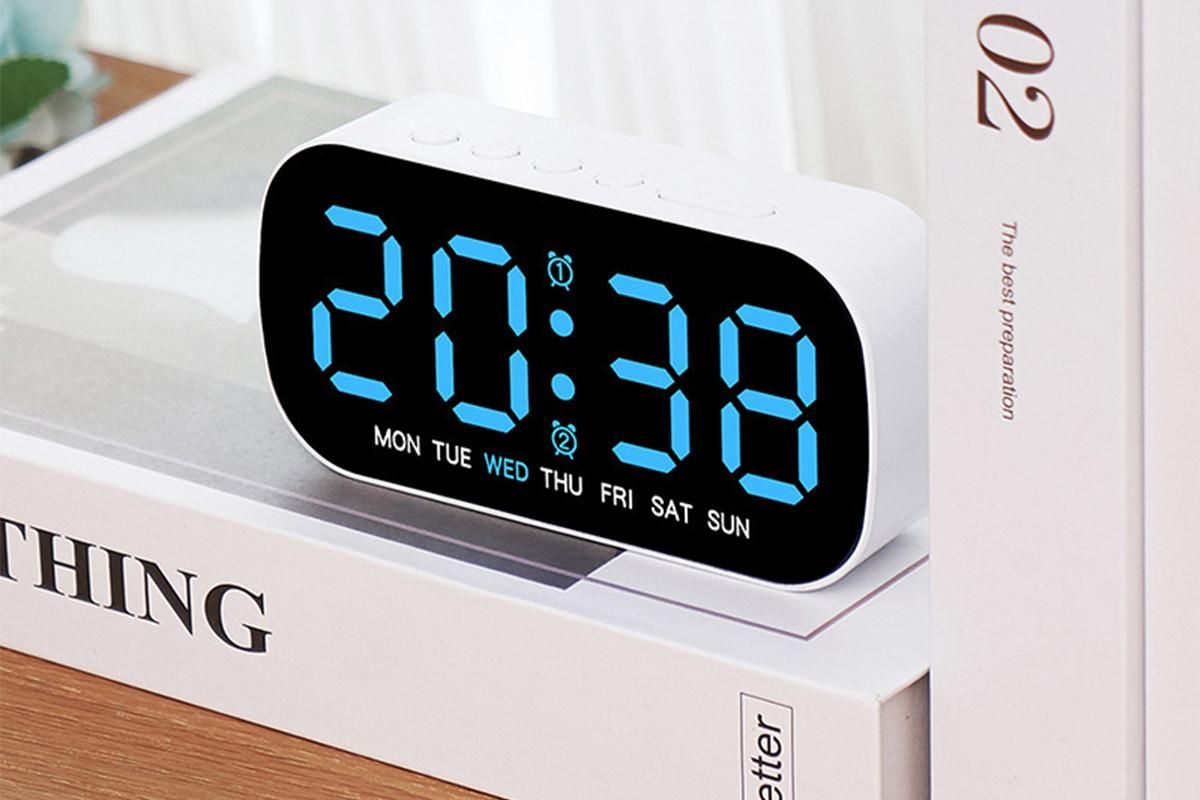 Electric Digital Alarm Clock LED Display Battery Backup Snooze Dual Alarm Clock - Blue