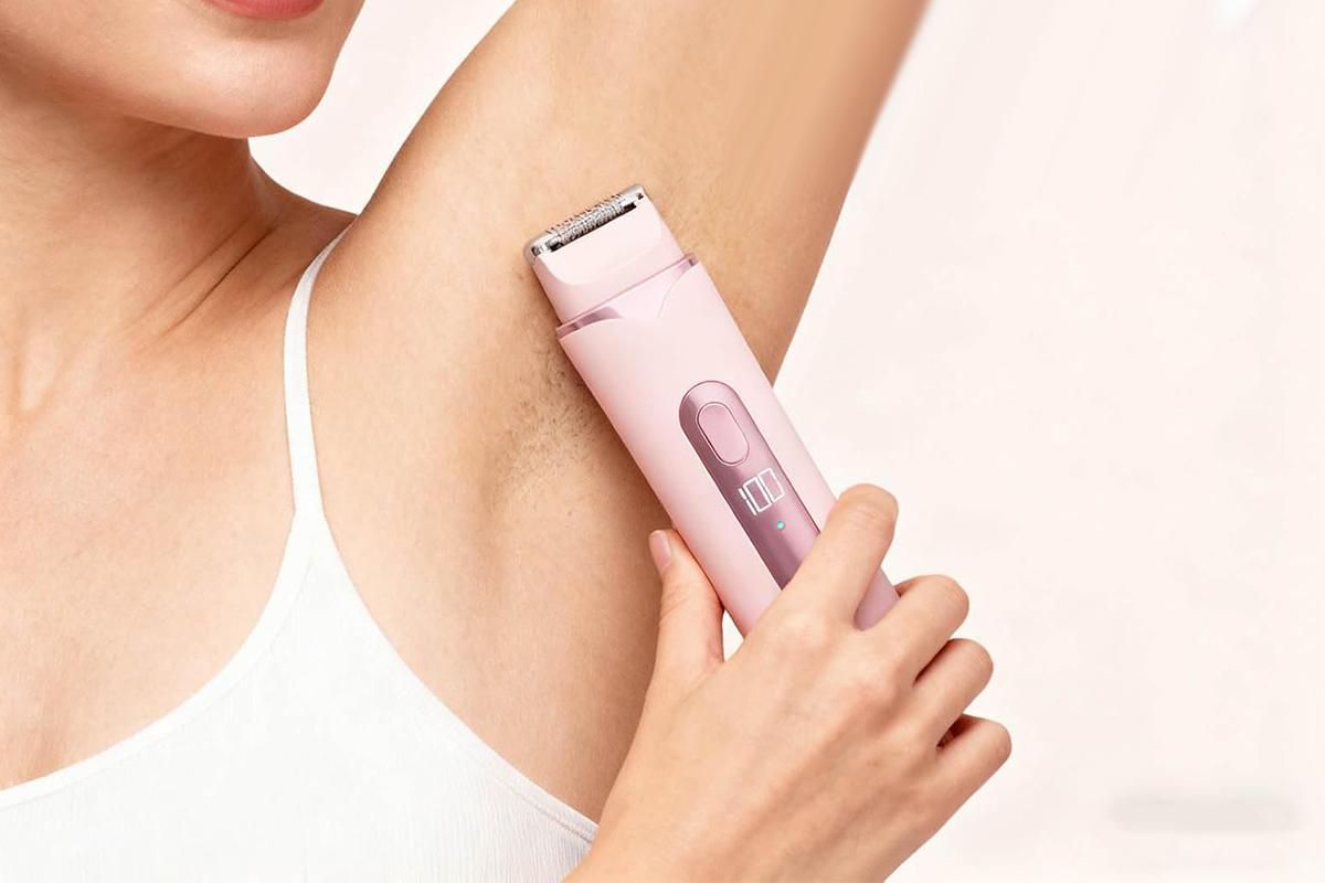 2-in-1 Electric Shaver and Bikini Trimmer with Display Facial Hair Remover-Pink