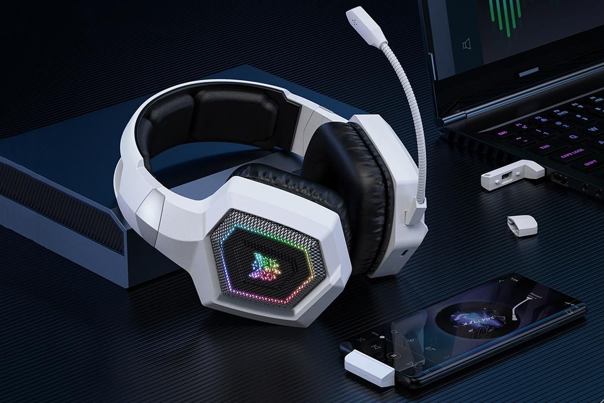 2.4GHz Wireless Gaming Headset with Flip Microphone for PC-White