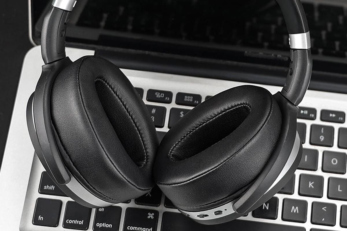 4Pcs Ear Pads Replacement For Sennheiser HD 4.50 BTNC HD 450BT HD400S HD485-Black