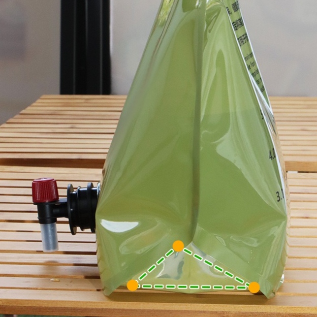 8L Large-Capacity Foldable Outdoor Water Bag,Built-in Faucet, Portable Camping and Travel Water Bag - Green