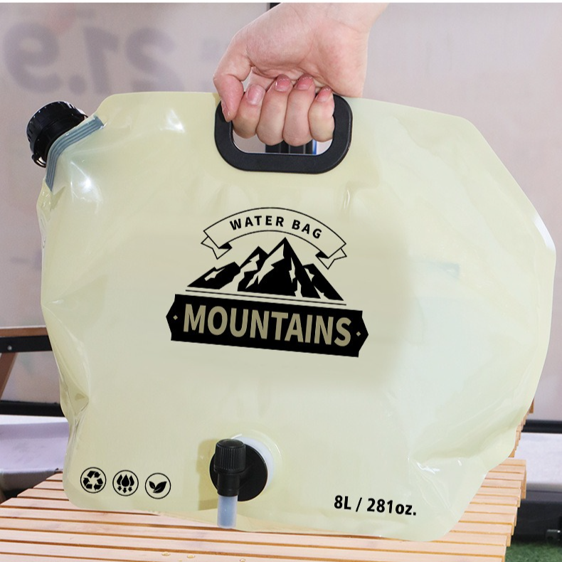 8L Large-Capacity Foldable Outdoor Water Bag,Built-in Faucet, Portable Camping and Travel Water Bag - Green