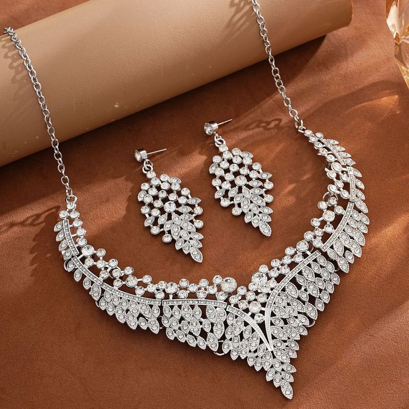 Affordable Luxury, Statement-Making Full-Diamond Necklace and Earring Set, Accessories for Banquets, Parties, and Weddings – Silver