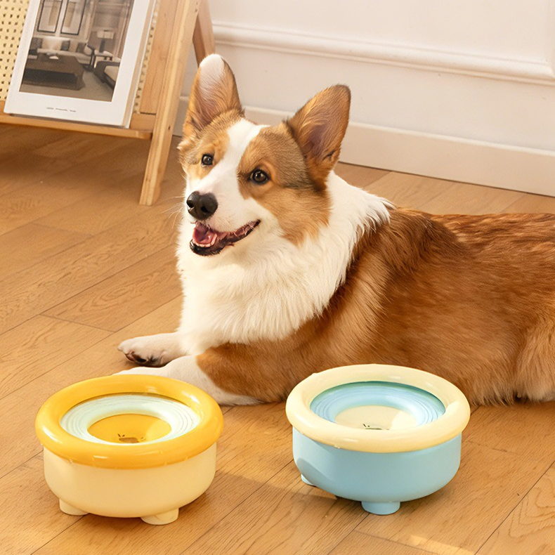 Anti-Splash Floating Pet Water Bowl, 1500ml Large Capacity, Tip-Proof and Chin-Dry Design - Yellow