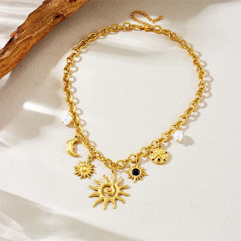 Bohemian-style multi-pendant necklace, gold-plated titanium Cuban chain, women's sun-and-moon pearl collar necklace